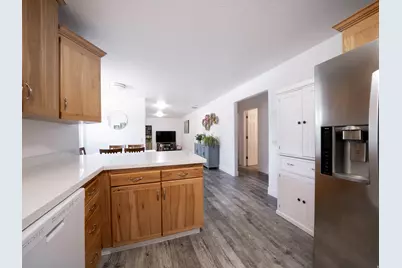 414 E 500 S #A-B, American Fork, UT 84003 - Photo 9