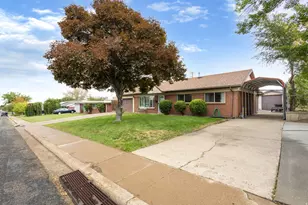 102 W 1550 N, Sunset, UT 84015 - Photo 3