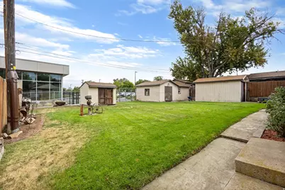102 W 1550 N, Sunset, UT 84015 - Photo 5