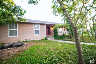 2580 E Country Oaks Dr, Layton, UT 84040 - Photo 3
