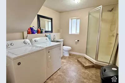 2845 W 4450 S, Roy, UT 84067 - Photo 9