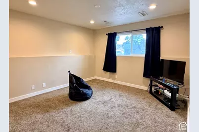2845 W 4450 S, Roy, UT 84067 - Photo 7