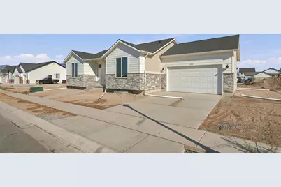 2363 E Sunflower Dr #446, Eagle Mountain, UT 84005 - Photo 3