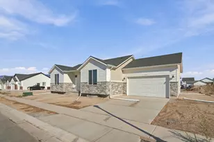 2363 E Sunflower Dr, Eagle Mountain, UT 84005 - Photo 3