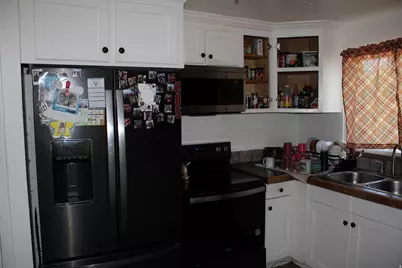 3683 S Yorkshire Rd W, West Valley, UT 84119 - Photo 9