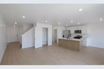895 E Edinburgh Ave #1224, Lehi, UT 84048 - Photo 7