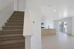 895 E Edinburgh Ave, Lehi, UT 84048 - Photo 15
