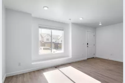 4276 N Gairloch Ln #1449, Lehi, UT 84048 - Photo 7