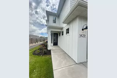 1429 W Pleasant View Dr #40, Kaysville, UT 84037 - Photo 3