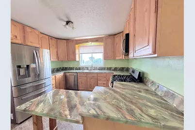 757 N 400 W, Blanding, UT 84511 - Photo 7