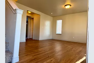 147 E 500 N, Roosevelt, UT 84066 - Photo 3