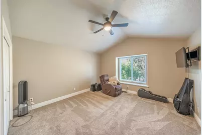 1670 N 1350 W, Farr West, UT 84404 - Photo 9