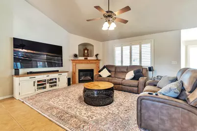 9044 S Pine Laurel Ln W, West Jordan, UT 84081 - Photo 13