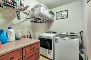 9044 S Pine Laurel Ln W, West Jordan, UT 84081 - Photo 21