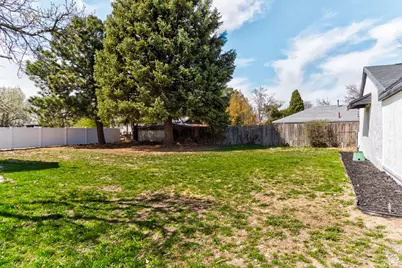 8560 S 700 E, Sandy, UT 84070 - Photo 21