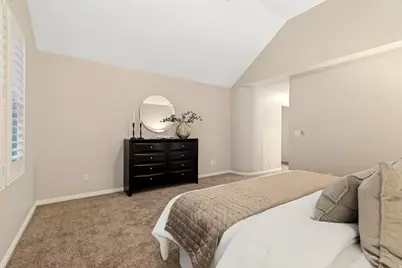 8188 S Clover Spring Ln E, Salt Lake City, UT 84121 - Photo 9