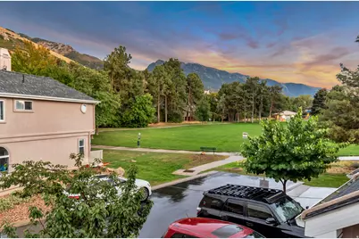 8188 S Clover Spring Ln E, Salt Lake City, UT 84121 - Photo 27