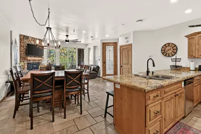 565 S Vasels Rd #5G, Brian Head, UT 84719 - Photo 5
