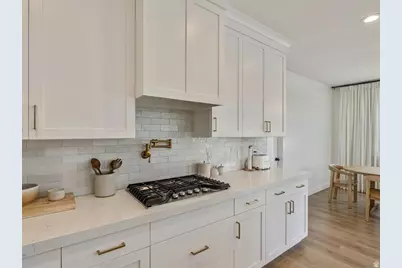 308 N 70 W, Vineyard, UT 84059 - Photo 13