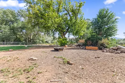 88 S State, Sigurd, UT 84657 - Photo 27
