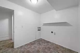 10689 S 2200 W, South Jordan, UT 84095 - Photo 11