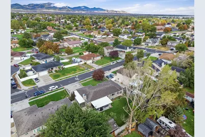 9477 S Kirkside Dr W, South Jordan, UT 84009 - Photo 43
