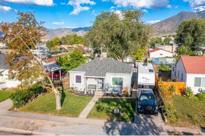 490 N Parkway Ave E, Tooele, UT 84074 - Photo 3