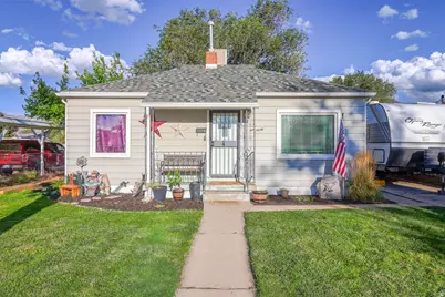 490 N Parkway Ave E, Tooele, UT 84074 - Photo 13