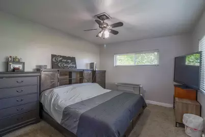 490 N Parkway Ave E, Tooele, UT 84074 - Photo 23