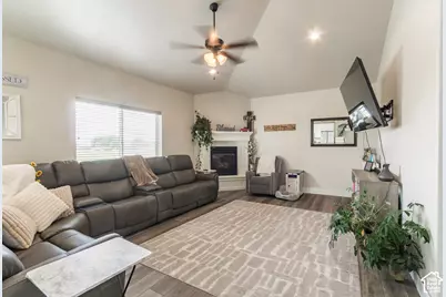 933 S 250 W, Vernal, UT 84078 - Photo 9