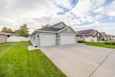1693 N 690 W, West Bountiful, UT 84087 - Photo 3