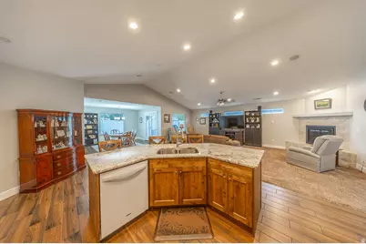 1693 N 690 W, West Bountiful, UT 84087 - Photo 13