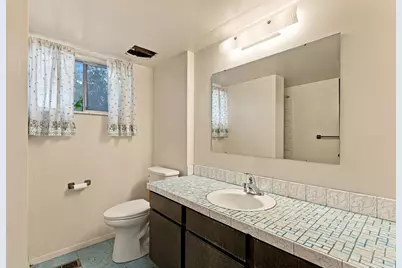 1110 W 4800 S, Salt Lake City, UT 84123 - Photo 37