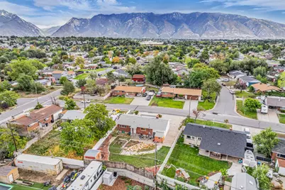 9950 S Barium Ln, Sandy, UT 84094 - Photo 37