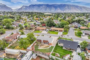 9950 S Barium Ln, Sandy, UT 84094 - Photo 37