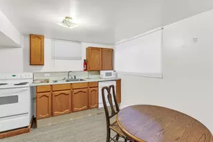 9950 S Barium Ln, Sandy, UT 84094 - Photo 23