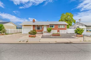 9950 S Barium Ln, Sandy, UT 84094 - Photo 35
