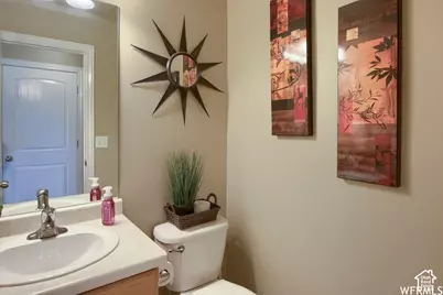 644 N Stonne Ln, Kaysville, UT 84037 - Photo 15