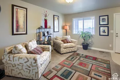 644 N Stonne Ln, Kaysville, UT 84037 - Photo 3