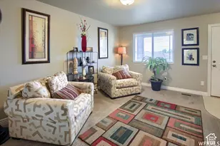 644 N Stonne Ln, Kaysville, UT 84037 - Photo 3