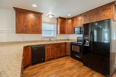 2748 S Gramercy Ave E, Ogden, UT 84403 - Photo 5