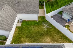 4623 S Blossom, Roy, UT 84067 - Photo 15