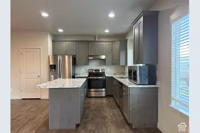 5377 W Simmons Peak Pl, Herriman, UT 84096 - Photo 5
