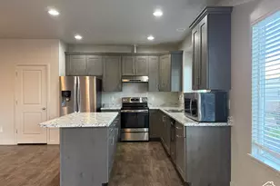 5377 W Simmons Peak Pl, Herriman, UT 84096 - Photo 5