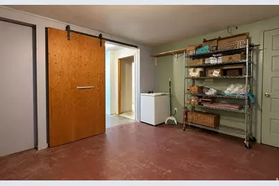 698 W 3800 S, Bountiful, UT 84010 - Photo 15