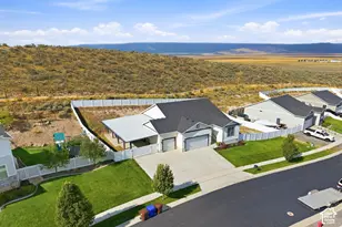 7559 N Riva Ridge Rd, Eagle Mountain, UT 84005 - Photo 25