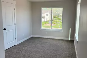 3090 N 1675 E, Layton, UT 84040 - Photo 9