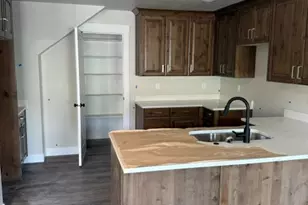 3090 N 1675 E, Layton, UT 84040 - Photo 5