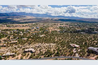 548 N Rock Garden Ln, Dammeron Valley, UT 84783 - Photo 13