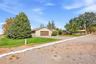 90 Center St, Meadow, UT 84644 - Photo 3